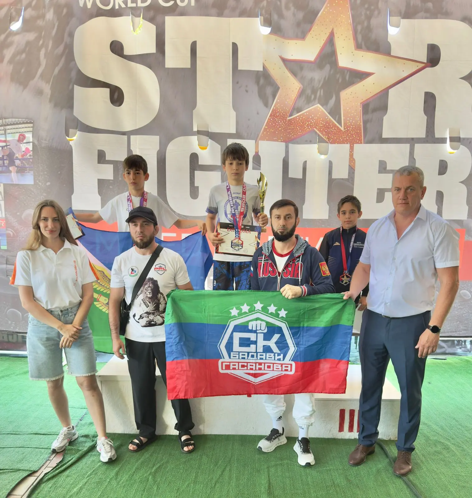 Результаты  воспитанников  с Кубка мира 🏆 по ММА Тренер Гасанов Бадави. 
1)🥇Мужаидов Халид 8 лет, 