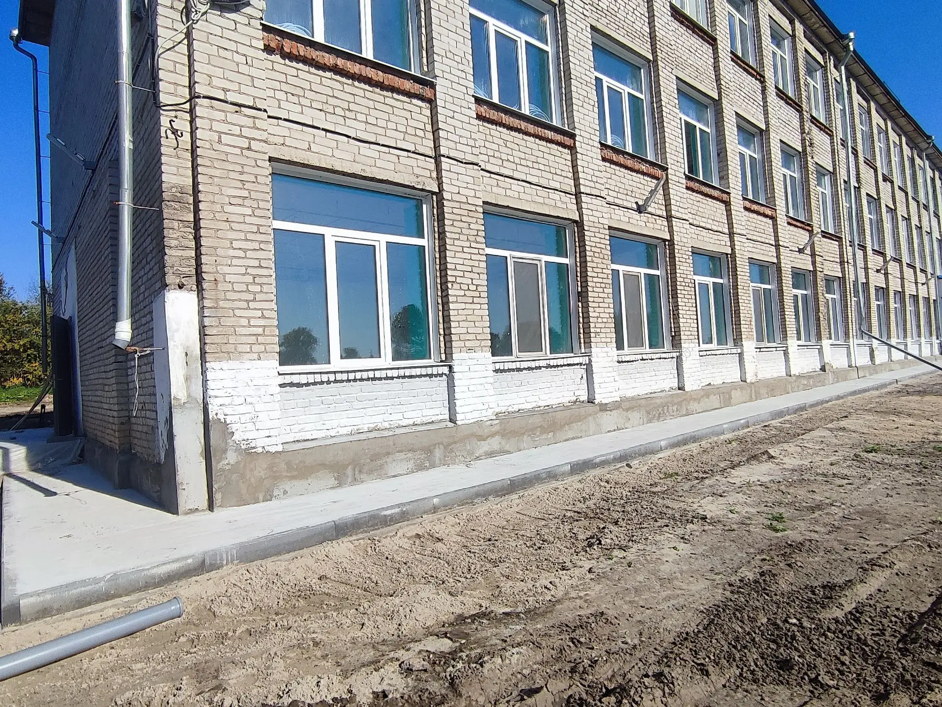 🏗️Продолжается капитальный ремонт Кривошеинской школы. Что происходит на объекте?