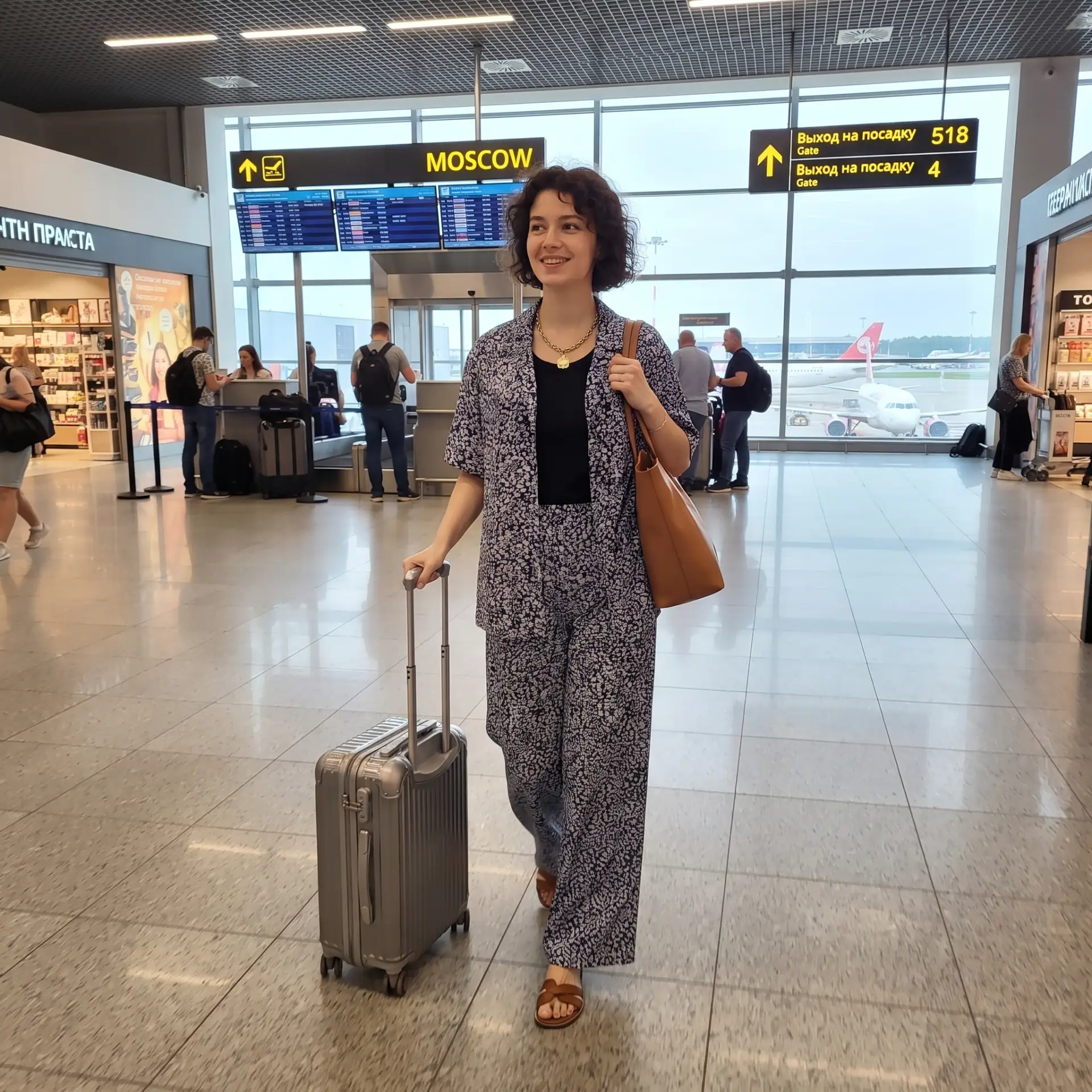 🛍Как выглядеть в аэропорту так, будто вас ждет личный джет? ✈️🥂