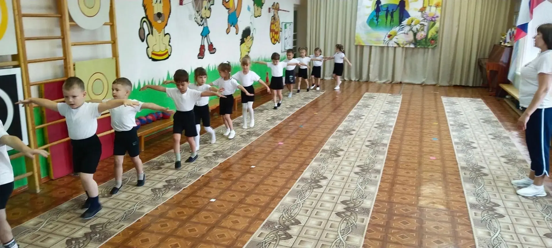 🤸‍♂️✨В рамках недели здоровья и безопасности у ребят прошла зажигательная зарядка-флеш...