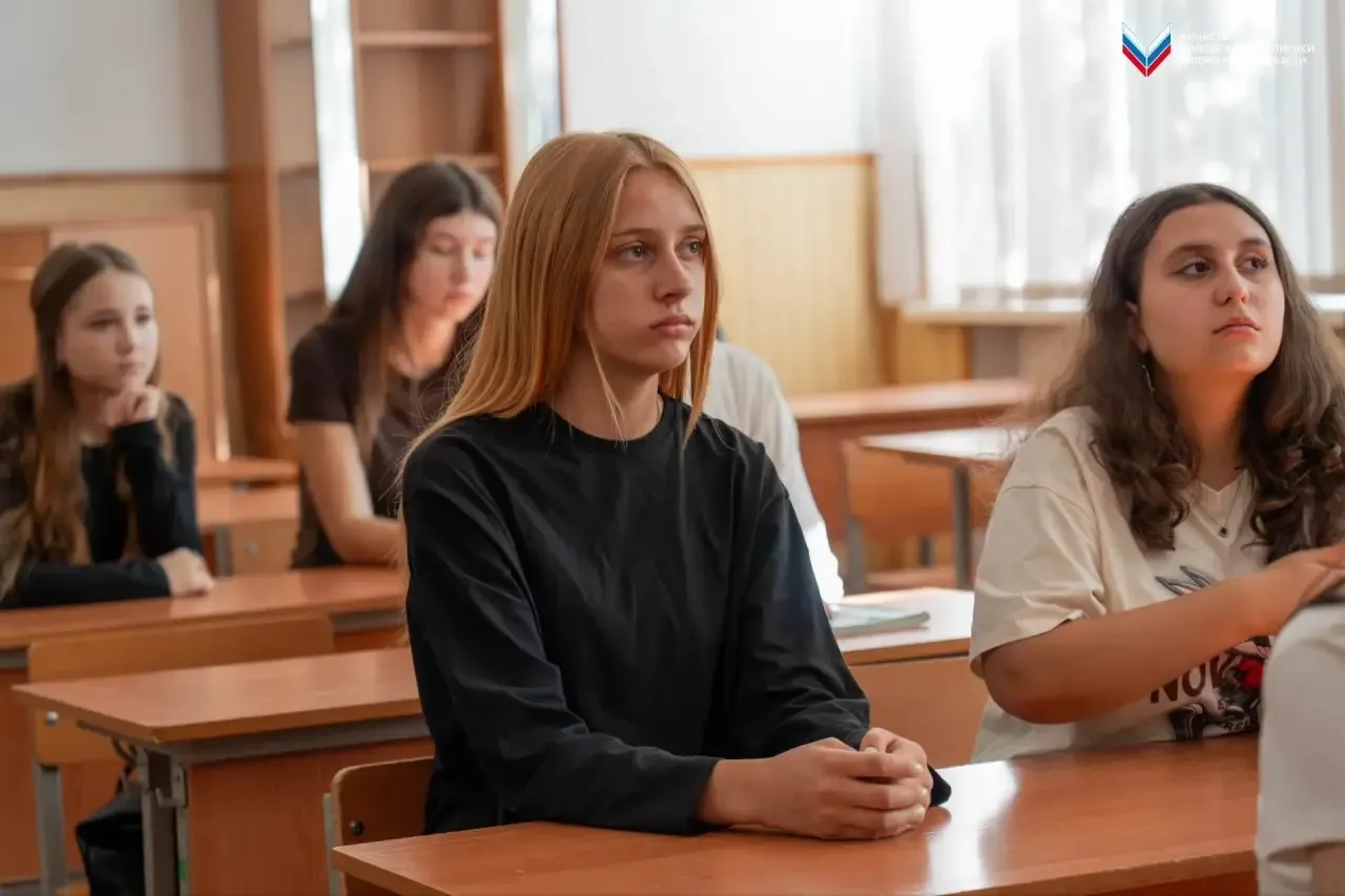 📍Сквозь года и поколения: урок памяти в Мелитопольской школе №11