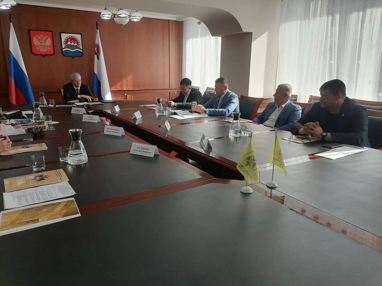 В Камчатском крае обсудили развитие просветительских проектов РВИО 

Под председательством Губернато