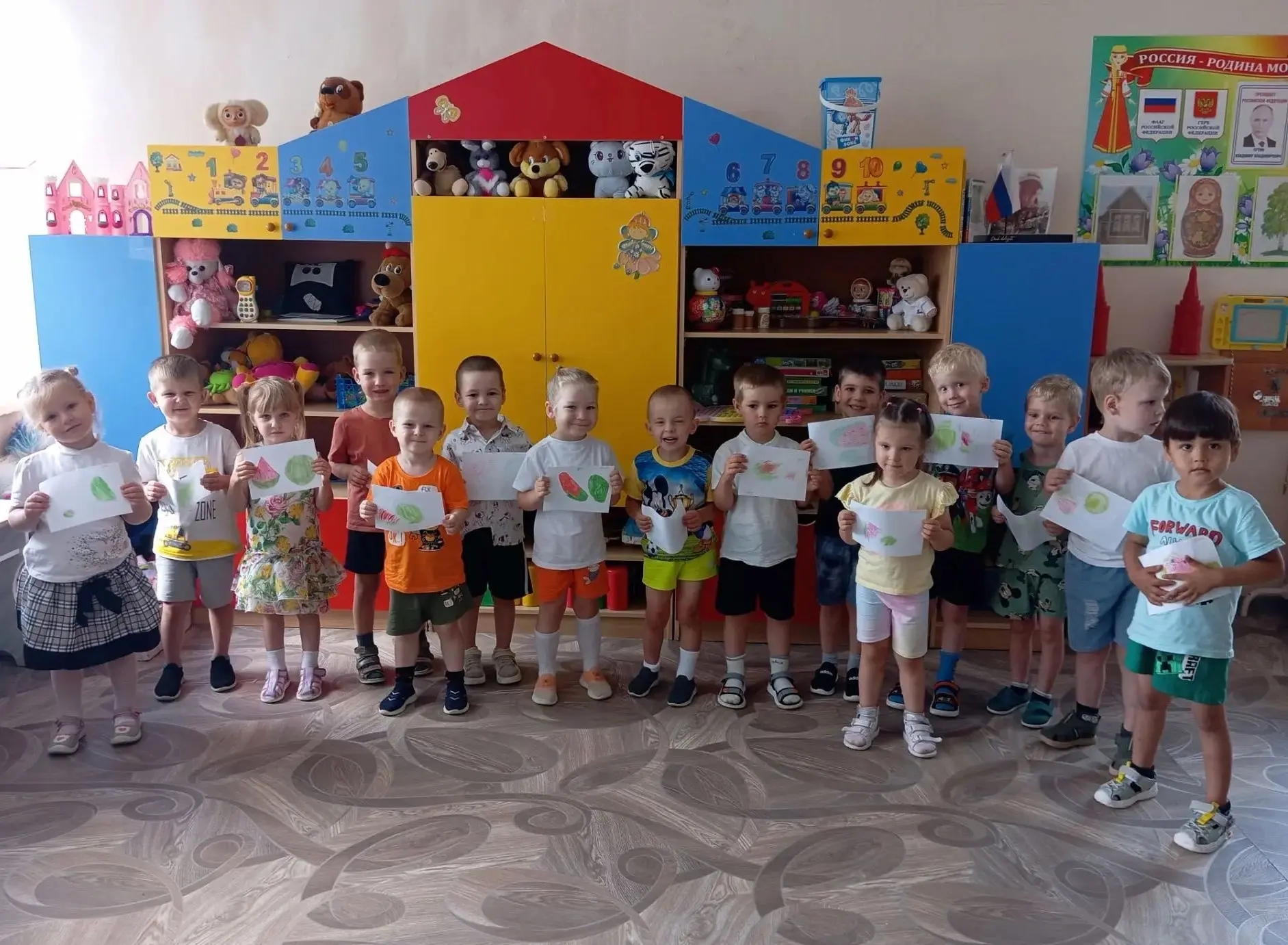 💥Арбузное 🍉 настроение в группе 🐝«Пчелки»!