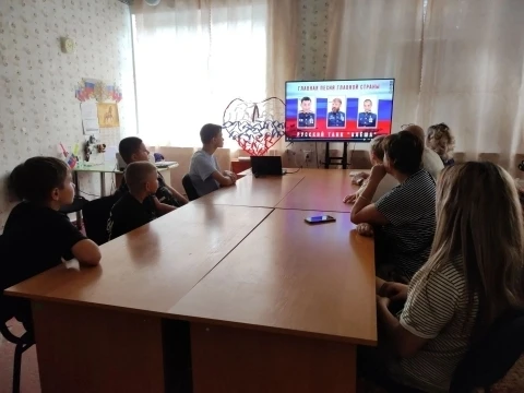 ✅В Фабричненском сельском доме культуры состоялся литературный вечер «Поэзия мужества»