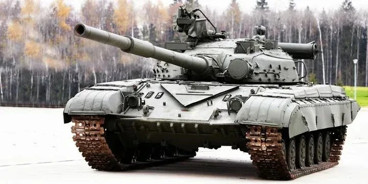 Что привело к созданию революционной системы управления огнём танка Т-64Б? 👇