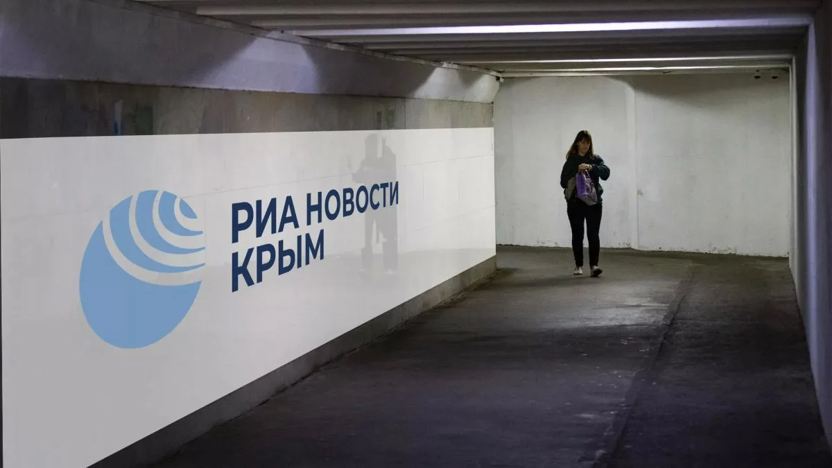 Удар ВСУ по многоэтажке в Севастополе и отставки в Крыму: главное