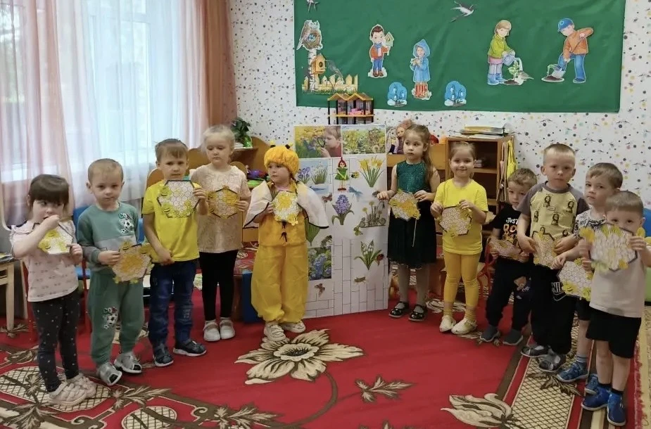 20 мая отмечается Всемирный День пчел. Воспитатели Генич И.Д. и Бутенко И.О. провели для своих воспи