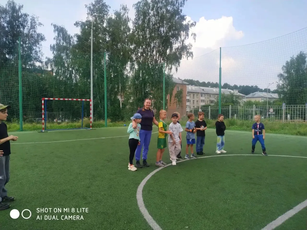 День 6 в лагере «Радуга»: Кино, голы и поэзия 🎬⚽️🏆

Шестой день выдался по-настоящему «звёздным»! 