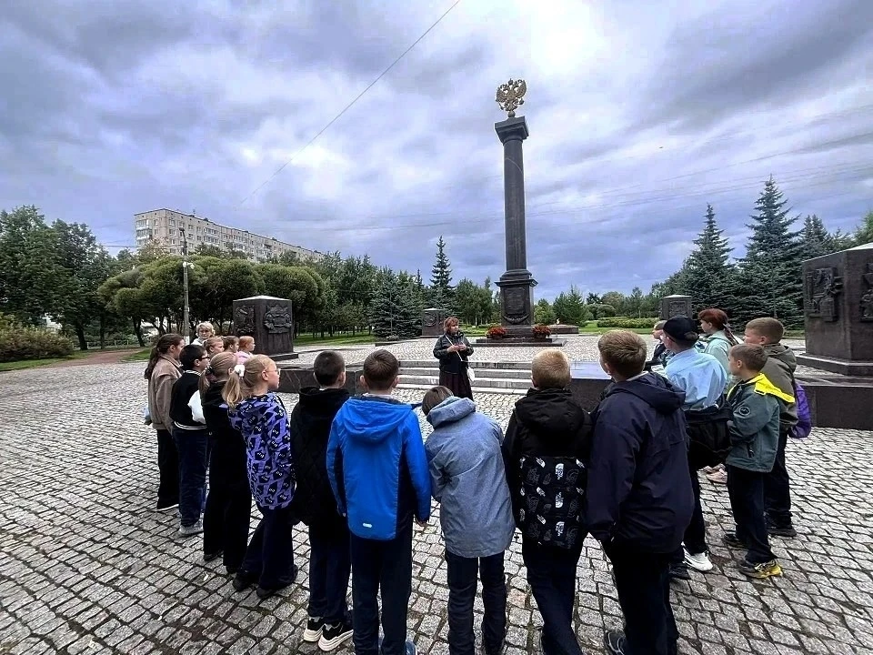 📅 9 сентября в сквере Героев-Ижорцев в рамках проекта «Связь времен – связь поколений»...