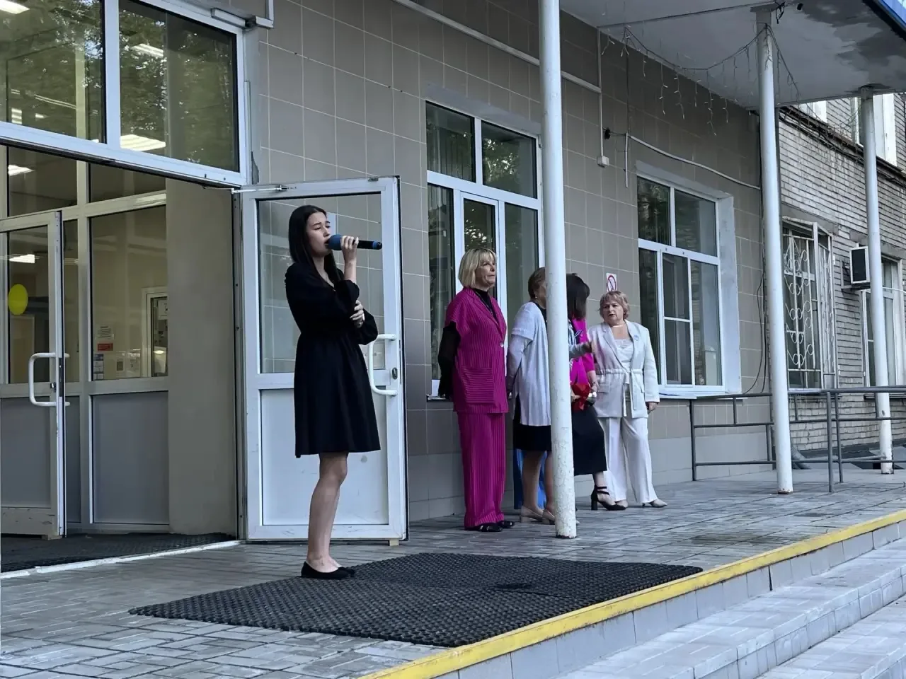 🔔 Новый учебный год стартовал: в ХТЭТ прошла торжественная линейка 1 сентября!