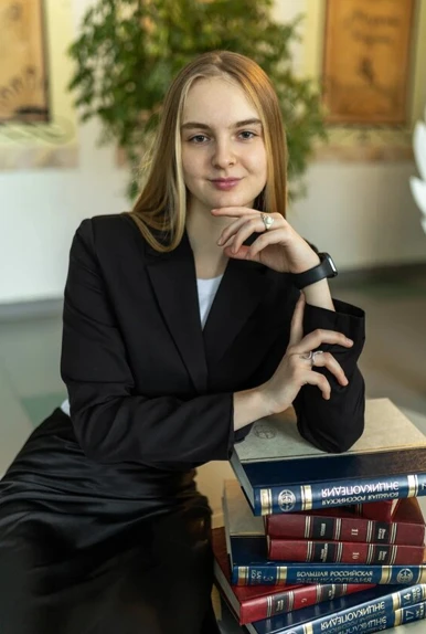 🚩🚩🚩На едином экзамене вновь отличилась Полина Атапина, набрав 90 баллов на ЕГЭ по физике. 
Поздр