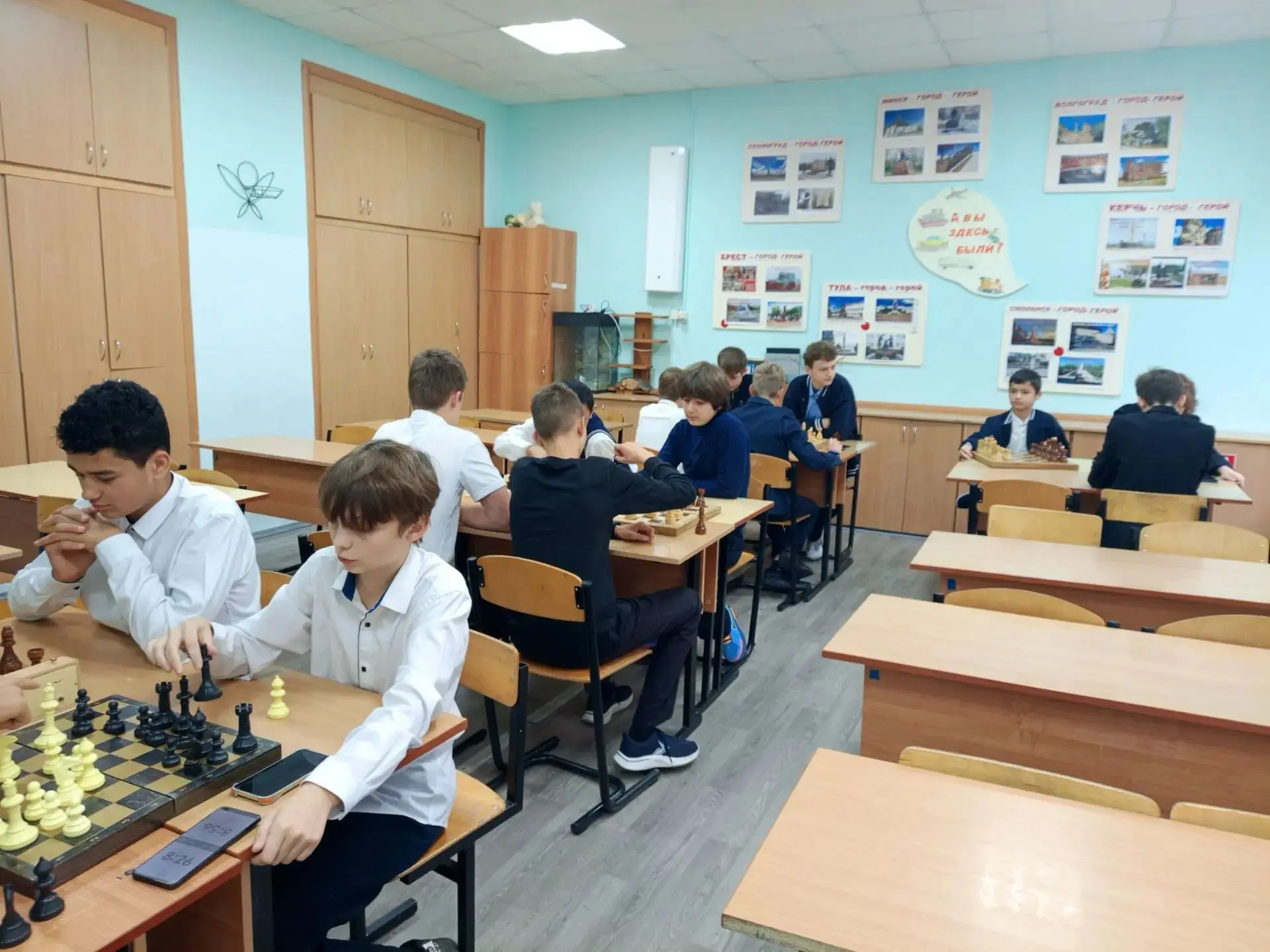 ♟️ Сегодня 28 сентября во 2 корпусе прошёл турнир по шахматам между 5–9 классами.