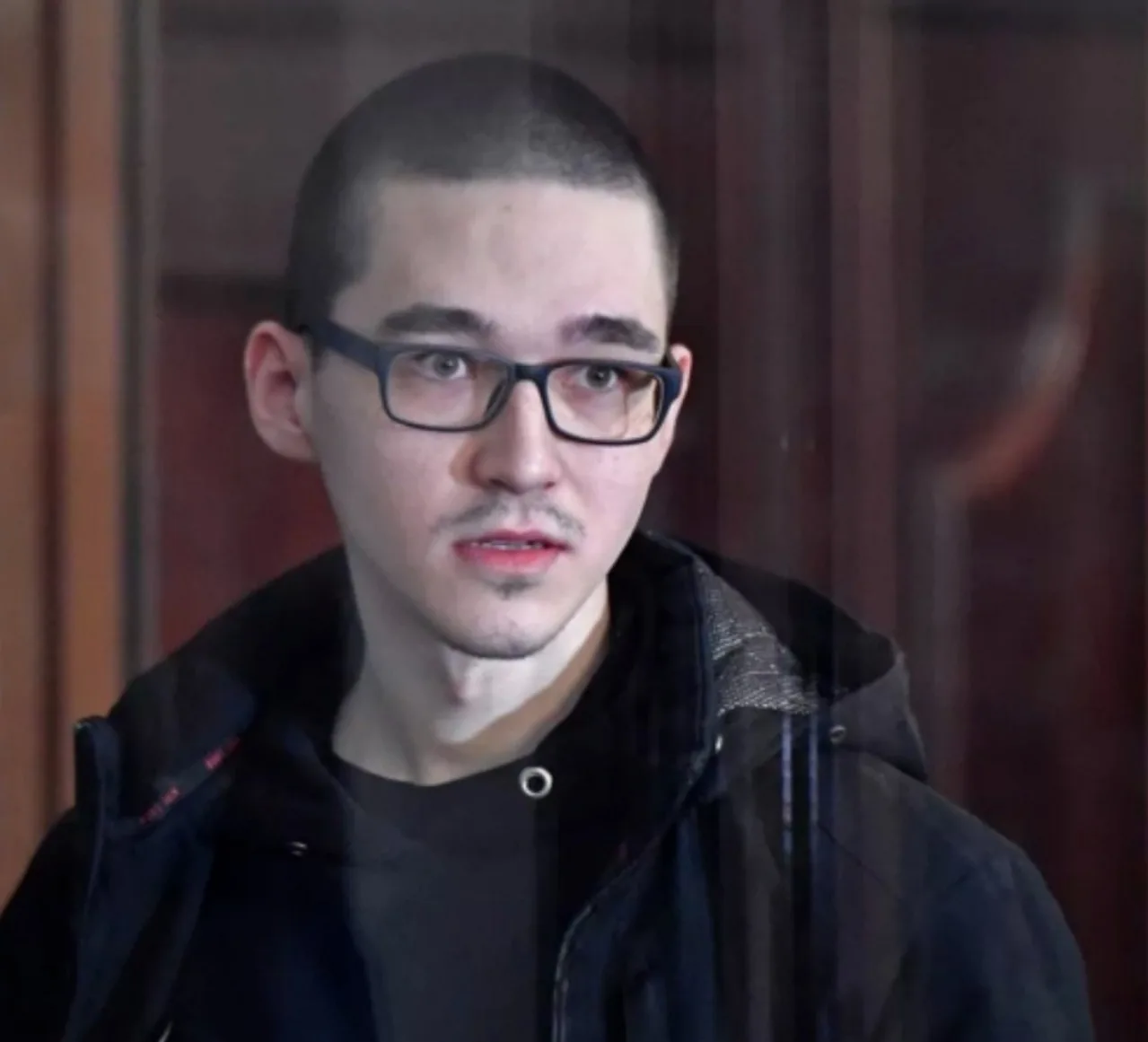 😱 «Тебе нужно лечиться!»: отец 18-летней супруги казанского стрелка отказывается от до...