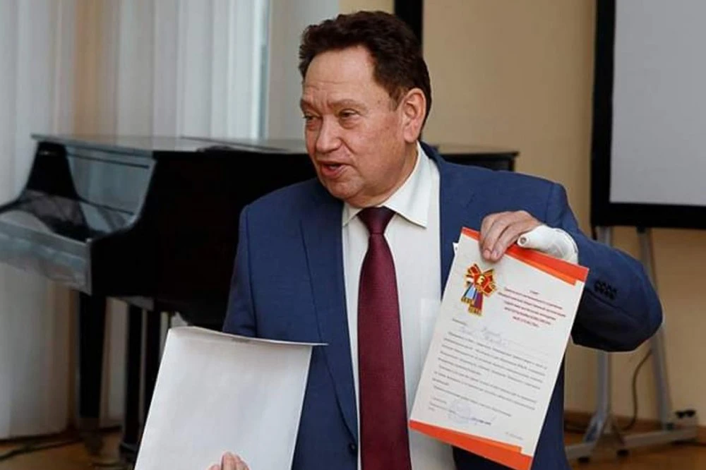 Сегодня депутаты Тамбовской городской думы примут решение о лишении Геннадия Берстенева...