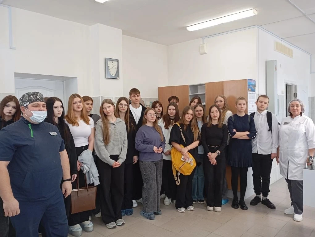 🦷 10-й медицинский класс в гостях у стоматологов: от истории до цифровых технологий!   12 февраля уч