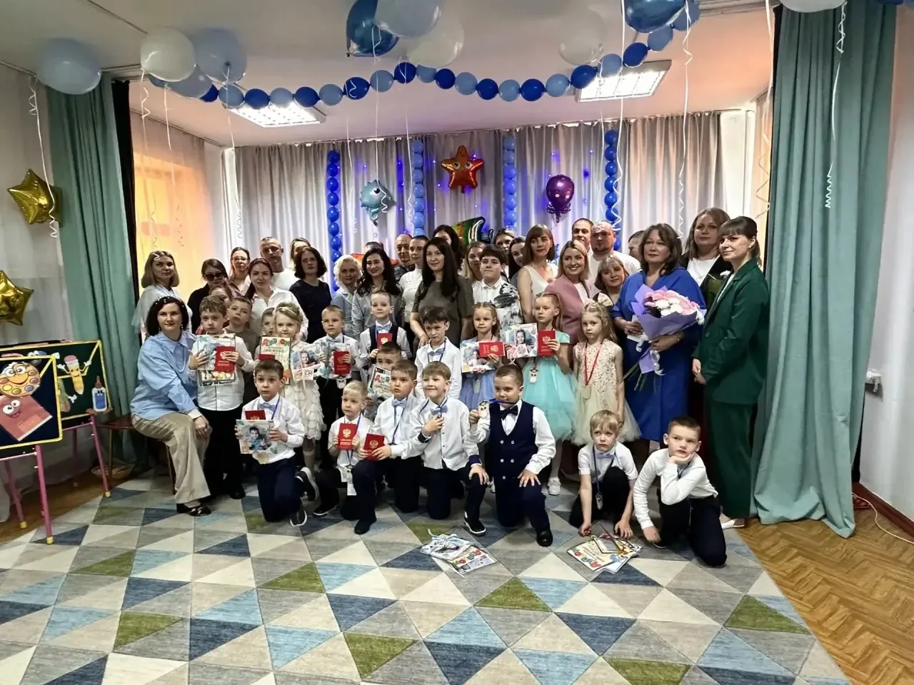 Закончилось сказочное путешествие, впереди — мир новых знаний и открытий! 🌟