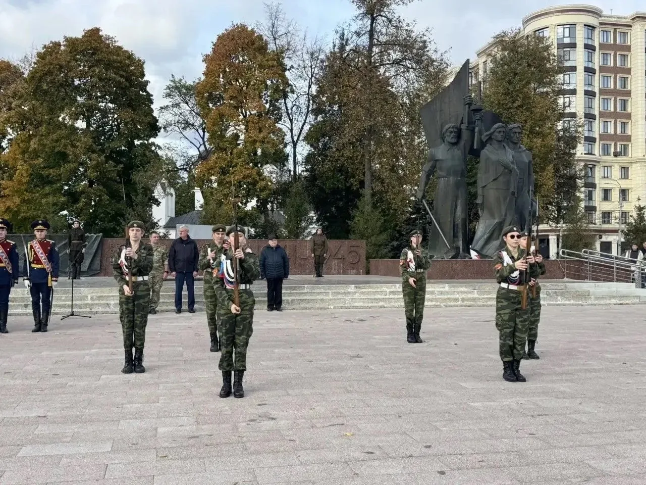 🕯️ Во Владимире открылась «Вахта памяти»