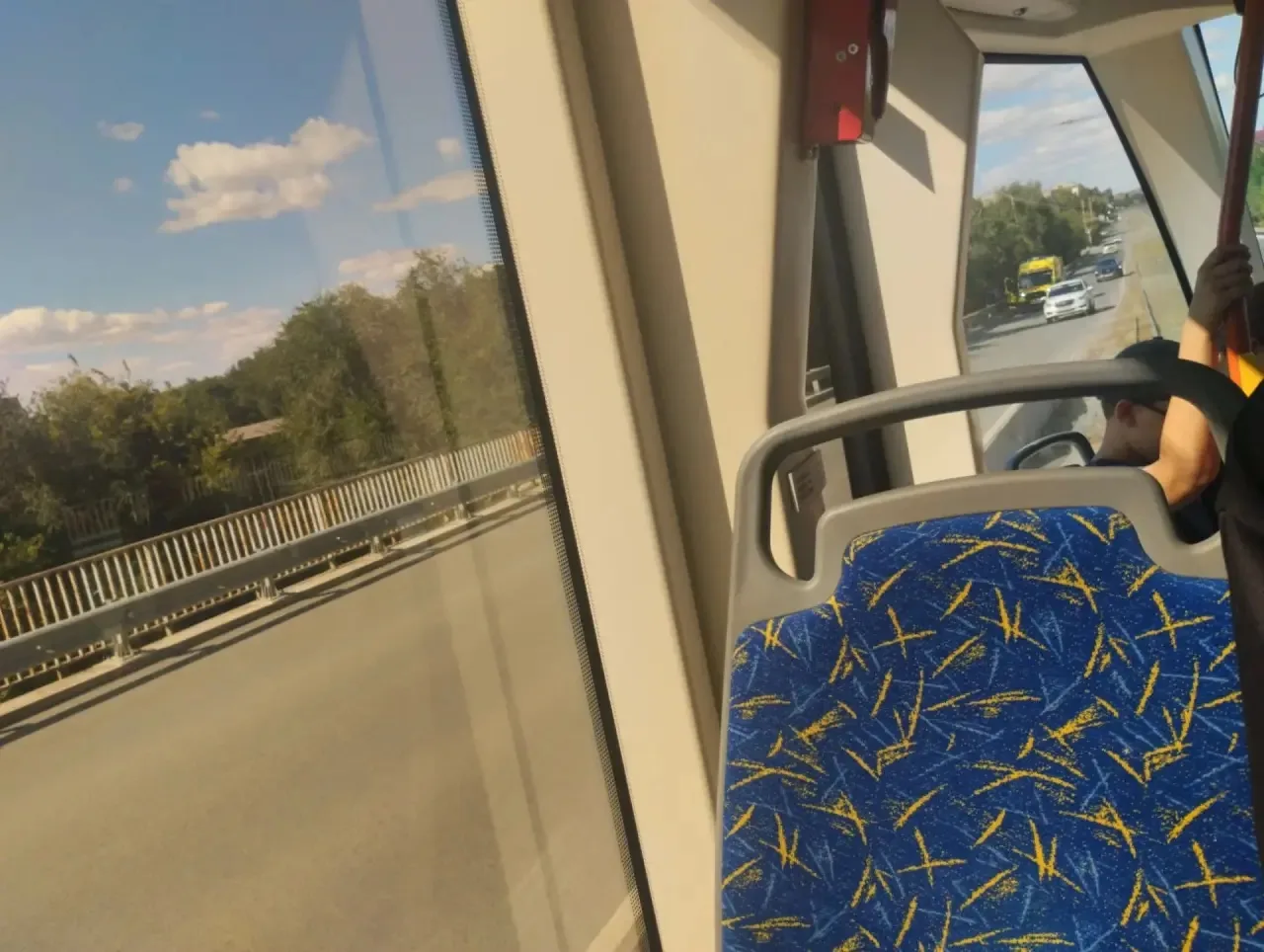 Пишут, что на мосту на западном сбили ребенка