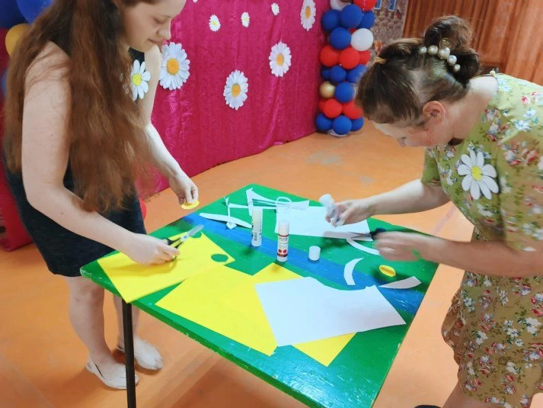 В Валуевском СДК прошли посиделки женского клуба Аксинья «Семья согретая любовью». Веду...