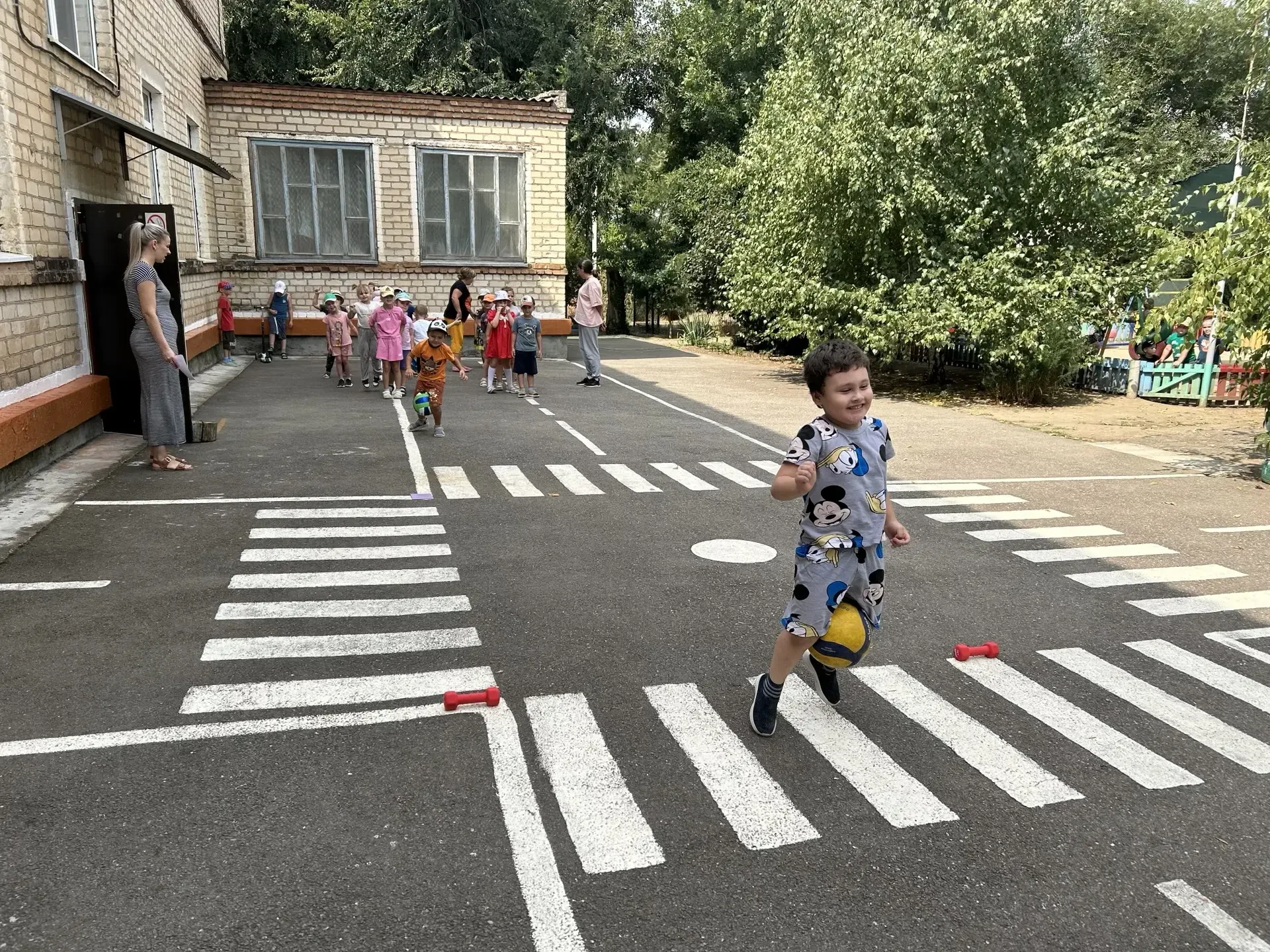 Сегодня в детском саду № 4 «Колокольчик» было по-настоящему волшебно! К ребятам в гости...