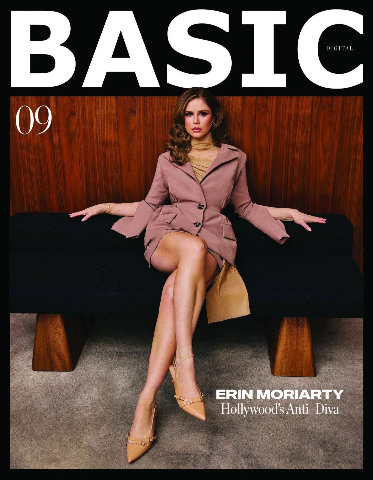 Звездочка «Пацанов» Эрин Мориарти на новых фото в свежем новом номере Basic Magazine.