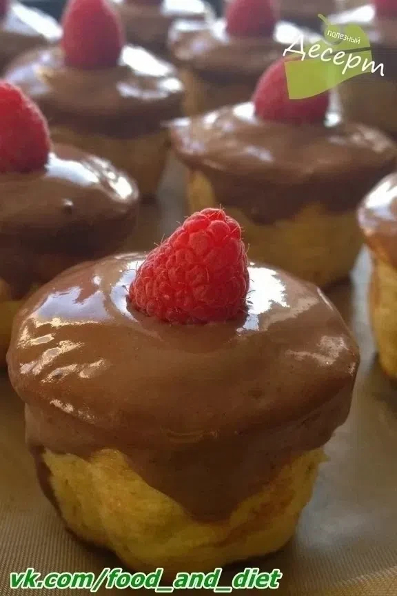 Творожные маффины с легкой глазурью 🍮🍫