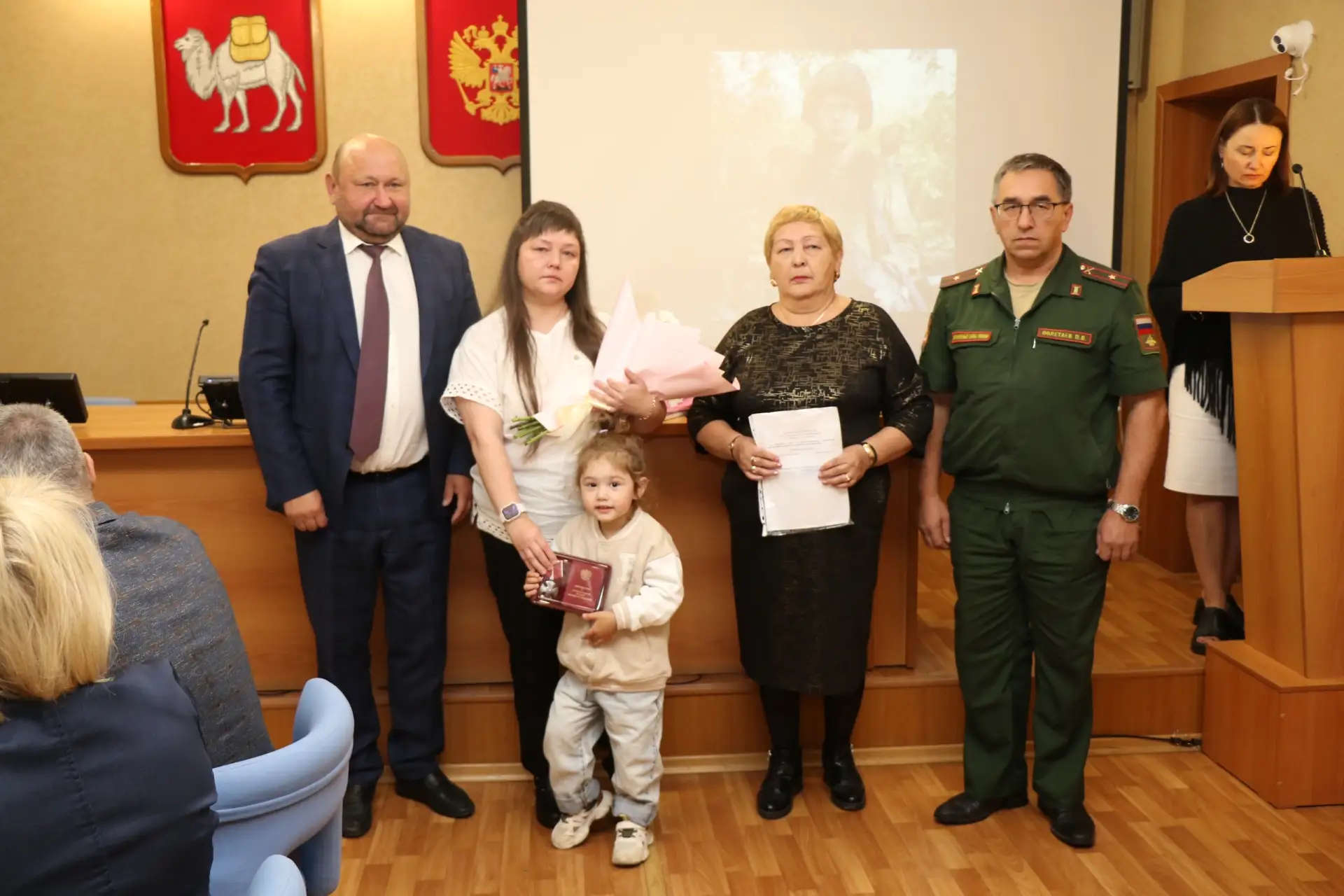 Высокая награда героям