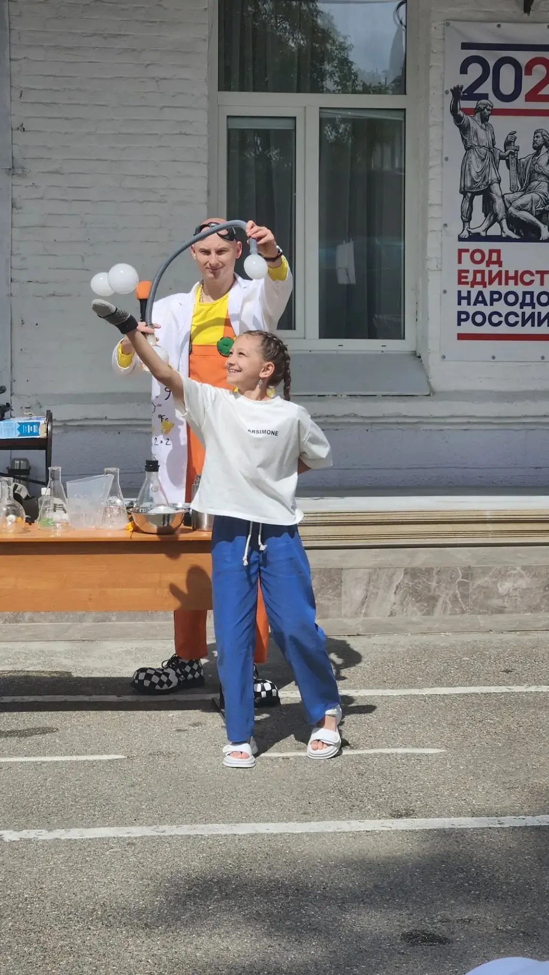 🇷🇺 Сегодня, 15 июня, понедельник в «Городке здоровья» снова начался с бодрой линейки, зарядки в 8: