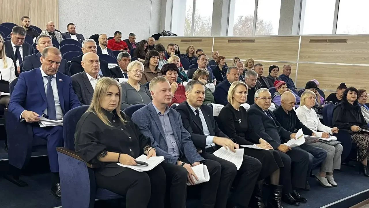 Надо признать, что интерес к событию повышенный.