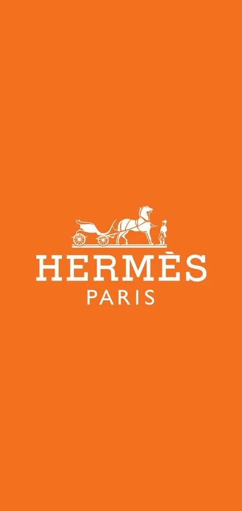 Задумывались ли вы когда-то почему на логотипе Hermès пустая карета?

Карета на самом деле напоминае