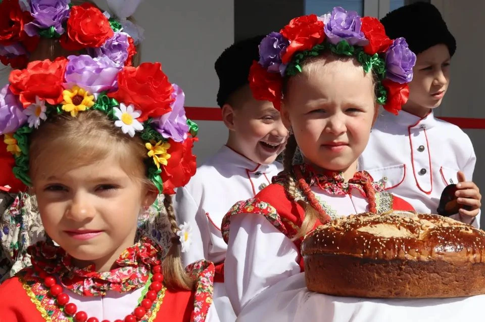 Главное культурное сердце посёлка открылось после масштабного обновления. Здание находилось на ремон