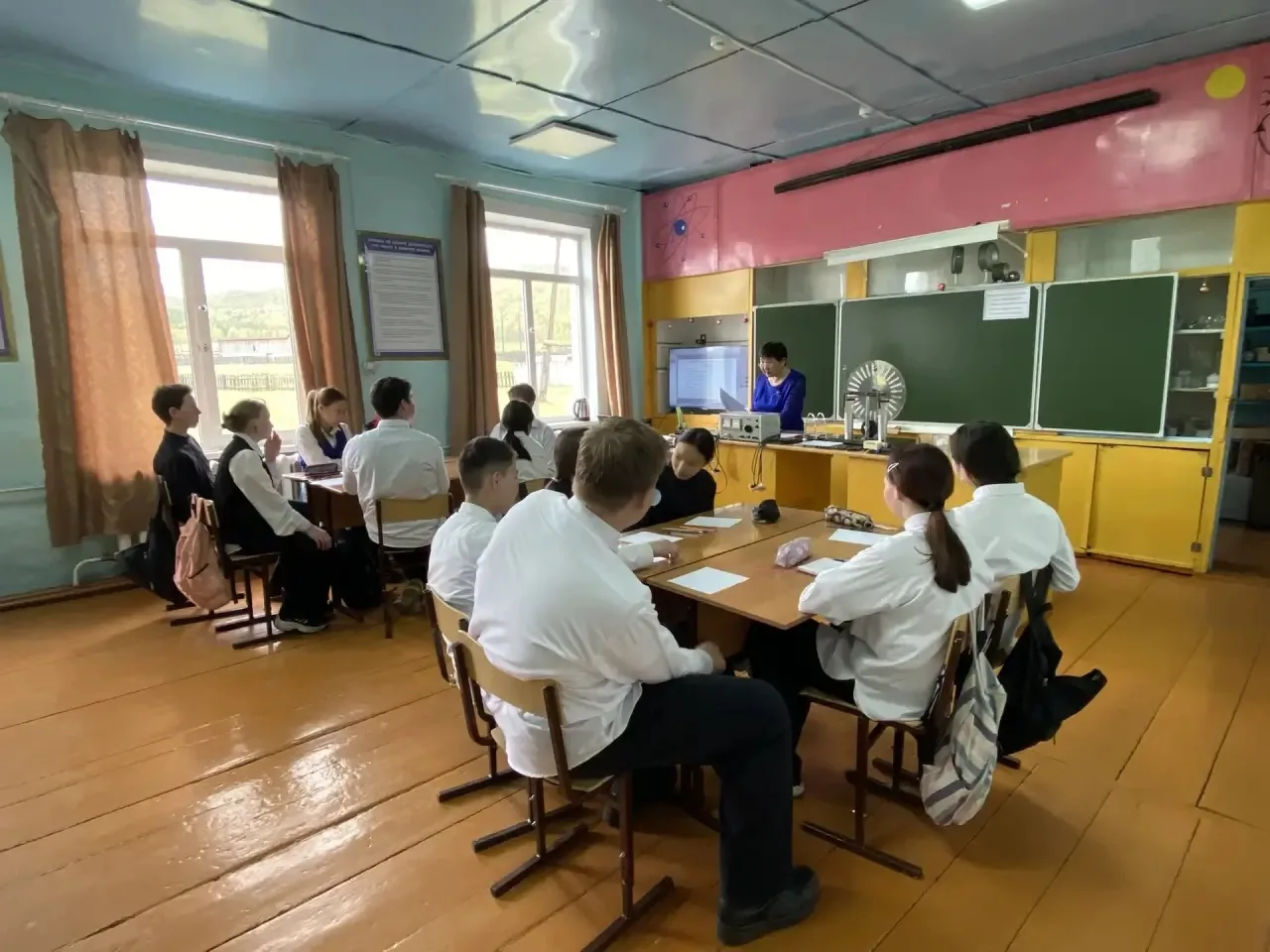 Традиционный турнир юных физиков: наука, азарт и победы!
