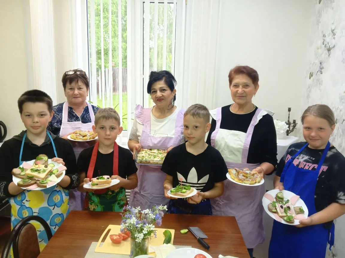 В Новобурасском районе прошел межпоколенческий челендж.