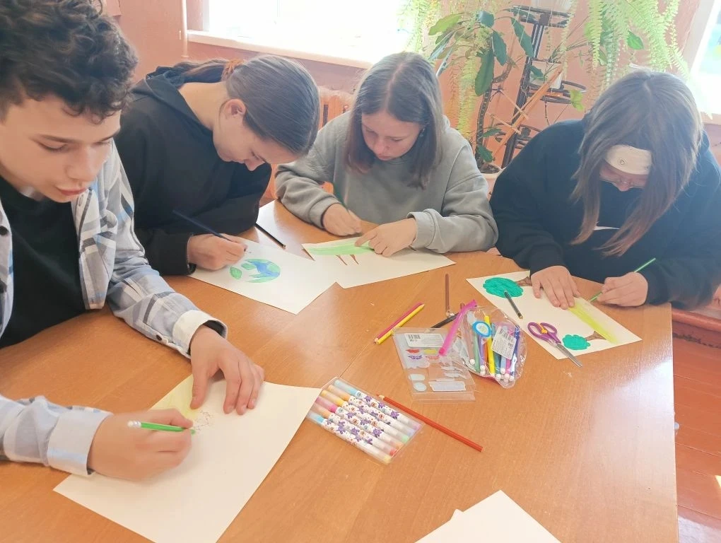 Ребята, посещающие пришкольный лагерь "Солнышко", приняли участие во Всероссийской акци...