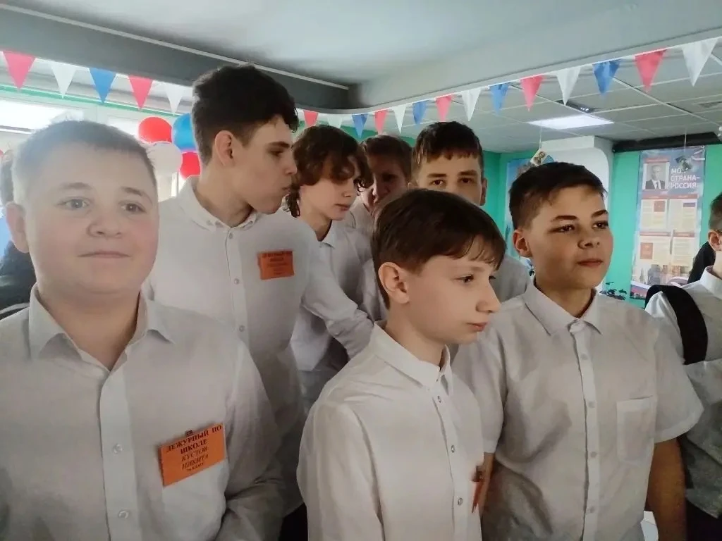 🌍Последняя учебная неделя четверти совпала с предметной неделей естественных и гуманитарных наук. Пе