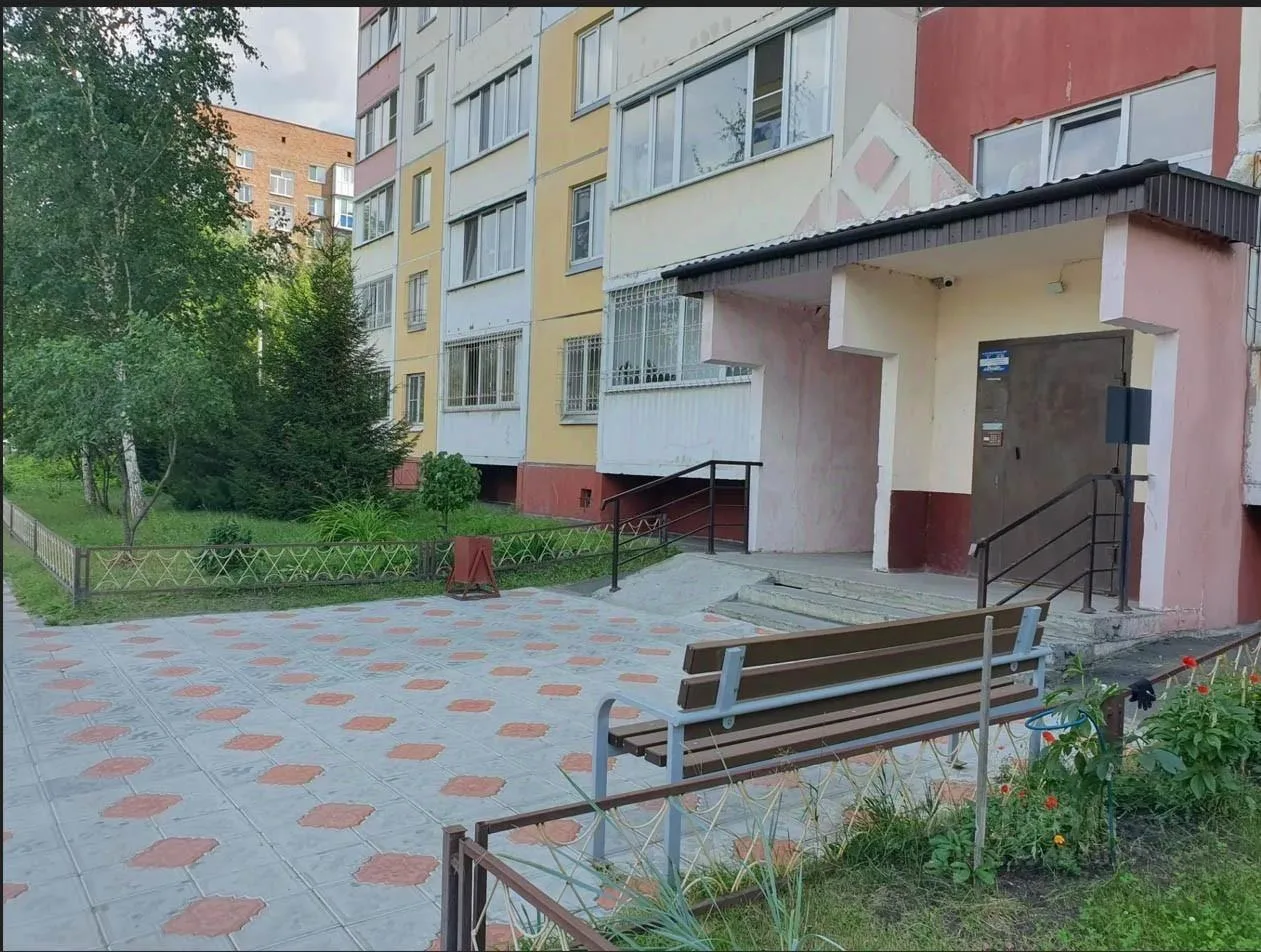 Сдам без посредников: 2-комнатная квартира, 65м²