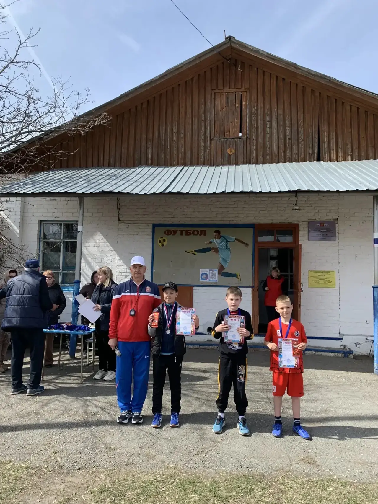 📣 20 апреля, на стадионе «Труд» прошёл традиционный легкоатлетический кросс, собравший спортсменов р