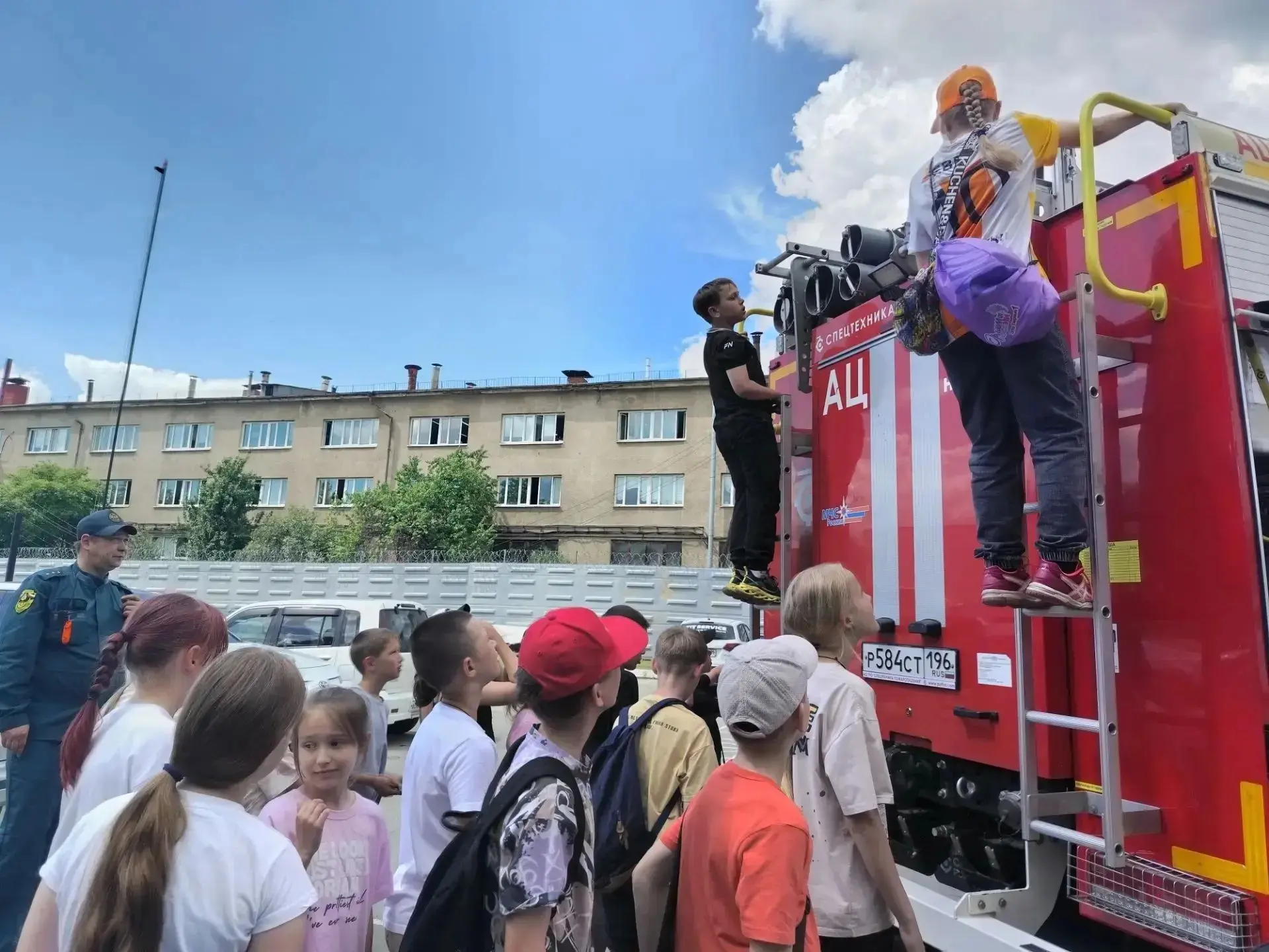 В нашем лагере прошли насыщенные дни, посвященные теме защиты Отечества🎖
💥В среду, 16 июня, юные г
