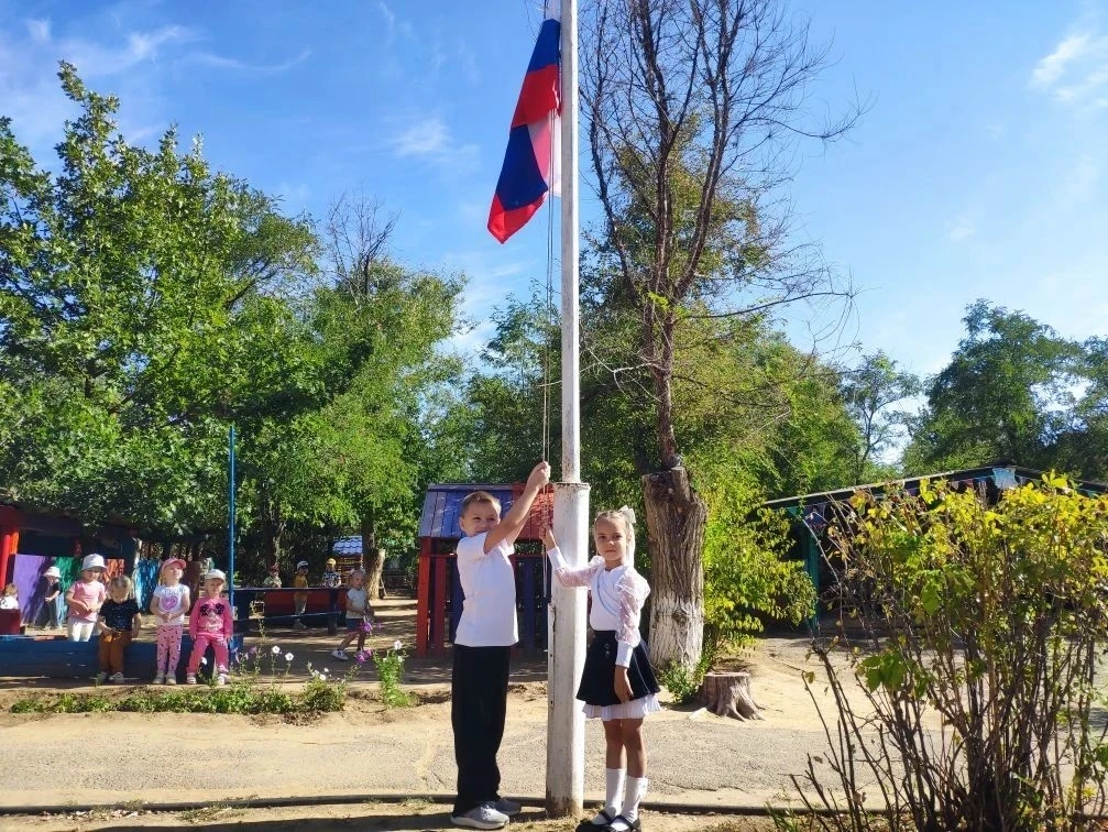 И у нас в саду веселье.