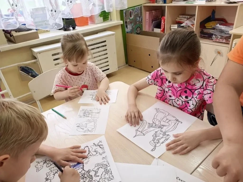 6 июня в России в честь дня рождения А. С. Пушкина отмечается день русского языка! Ребята группы "Ум