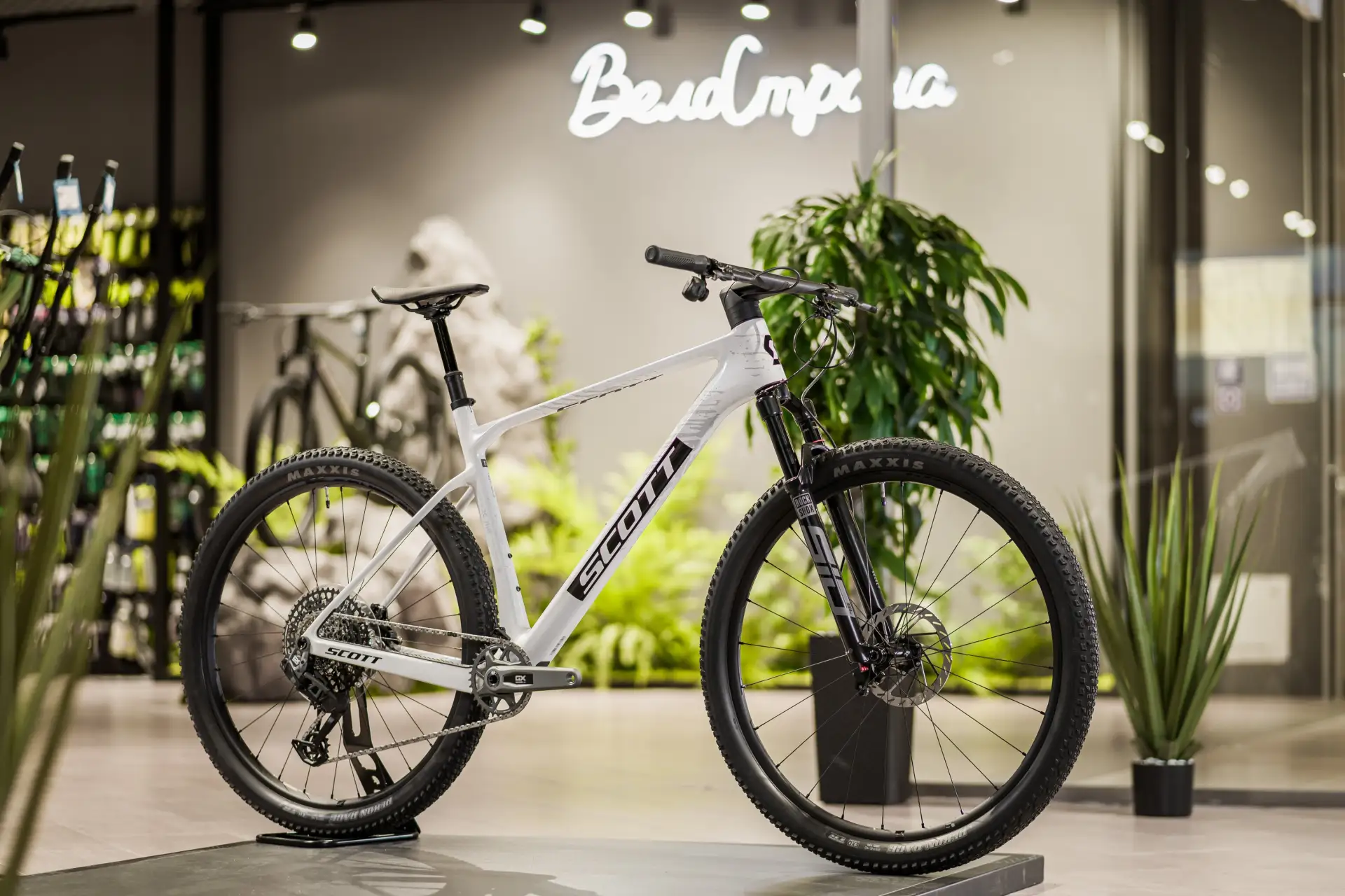 🚲 Хардтейлы вымирают в большом спорте?

Если посмотреть на современные гонки по кросс-кантри, вопро