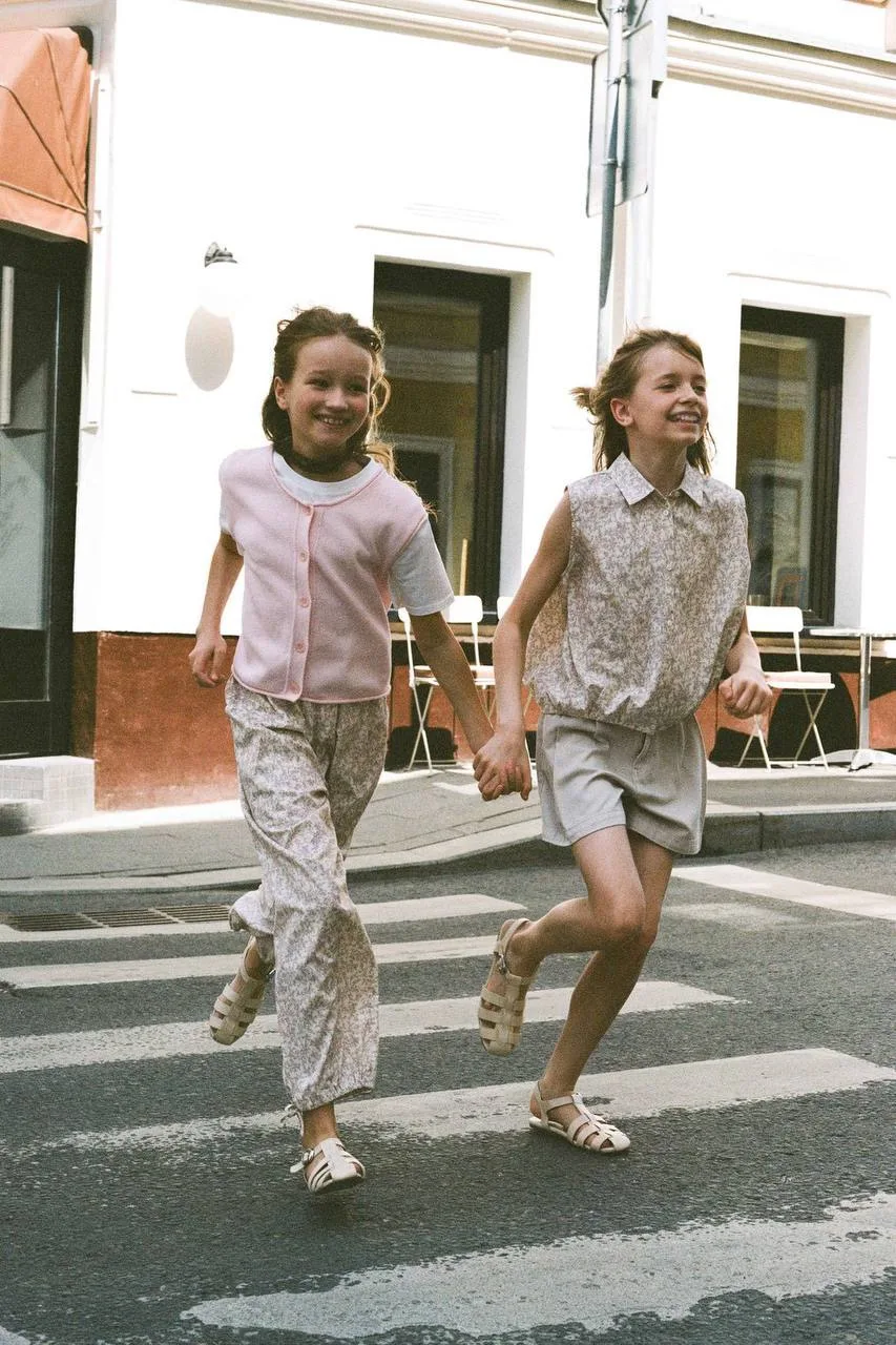 Новый летний дроп LIMÉ для детей 7–14 лет врубил в моей голове старую песню из рекламы ...