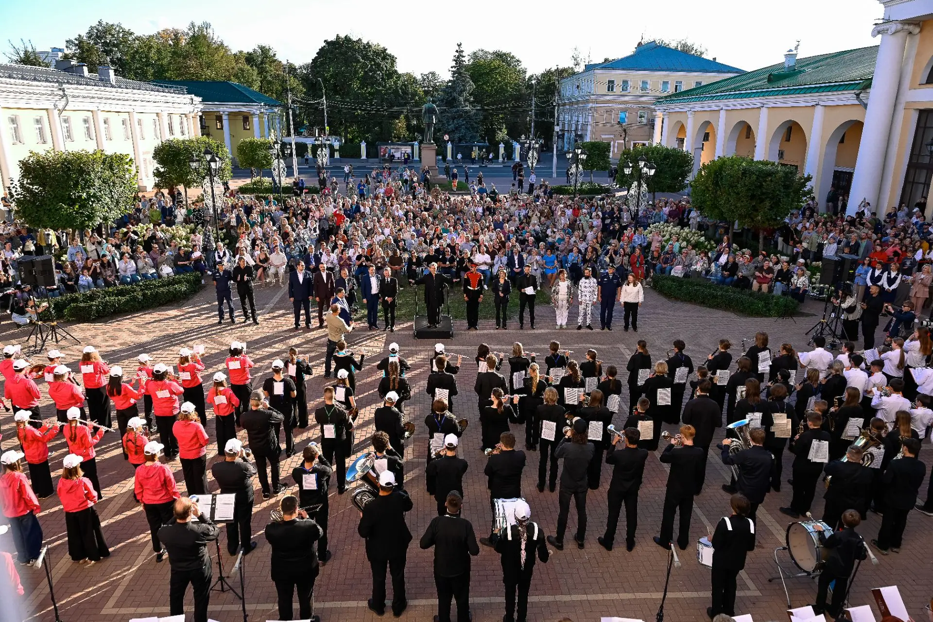 В фестивале «Духовая палитра России» в Рязани приняли участие 14 духовых коллективов из...