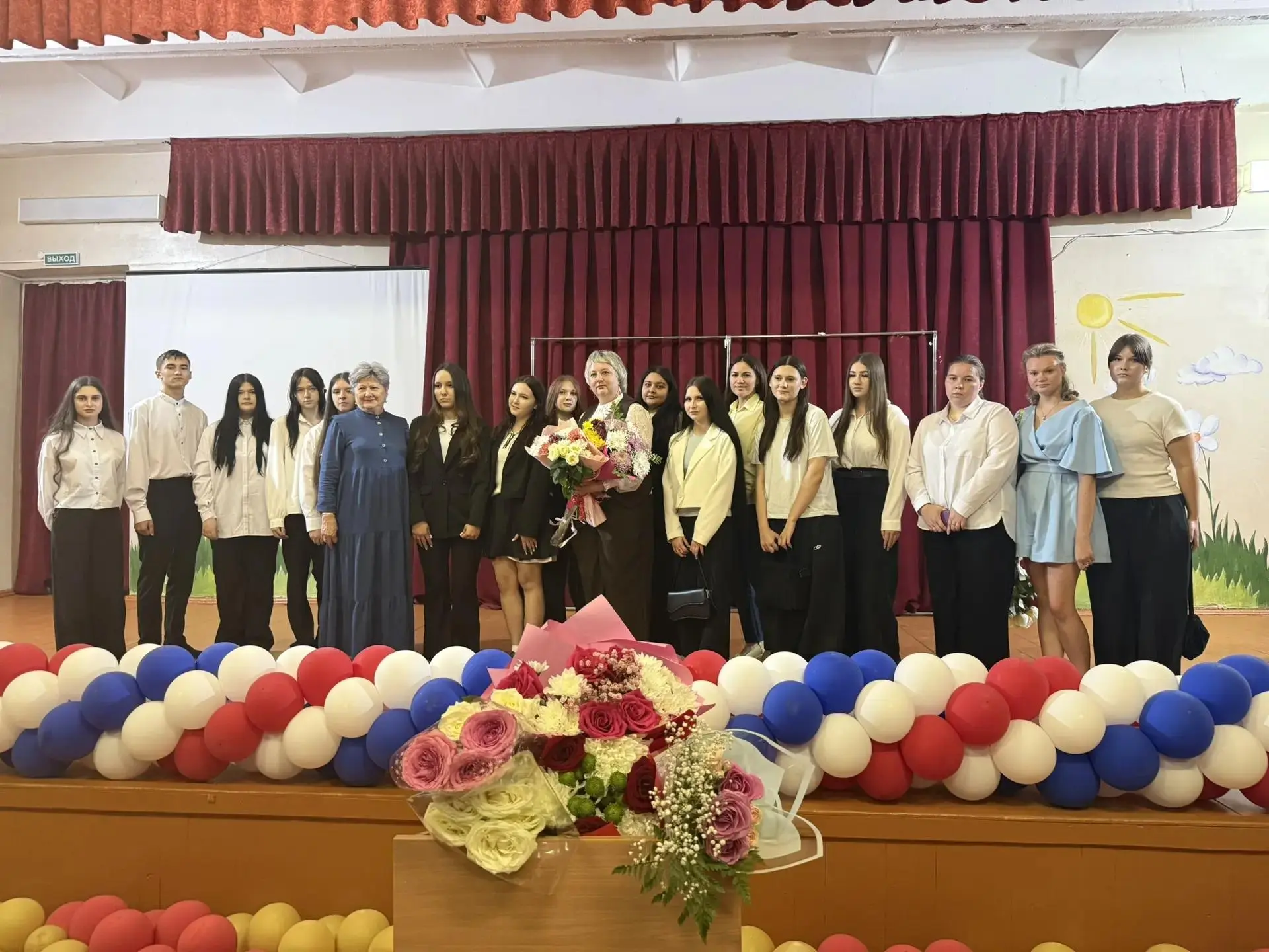 🎓 День знаний в Каменском филиале ПОМК: Добро пожаловать в мир медицины! 🩺