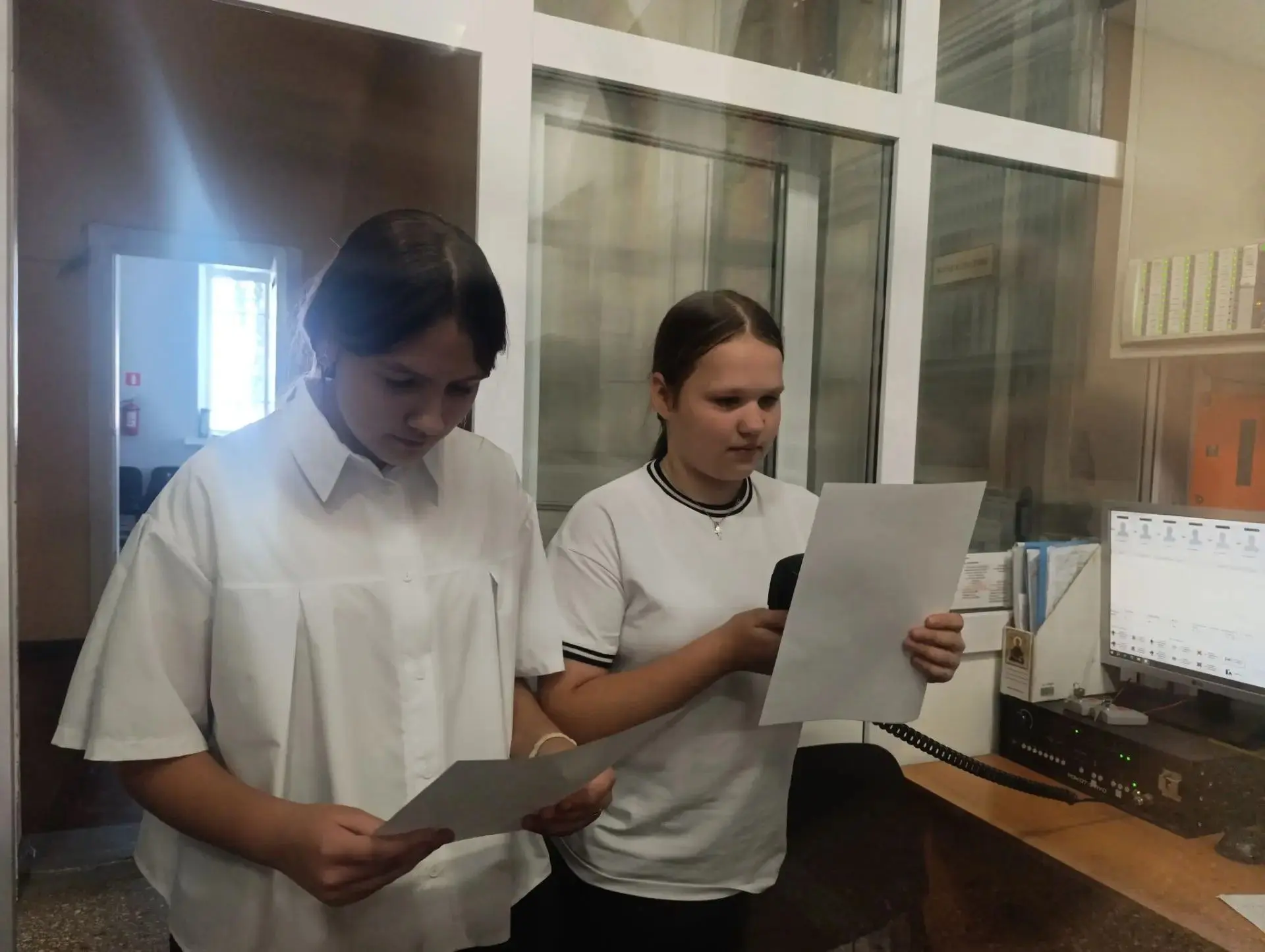 Сегодня прошла радиолинейка, посвященная трагическим событиям в Беслане. Мы почтили пам...