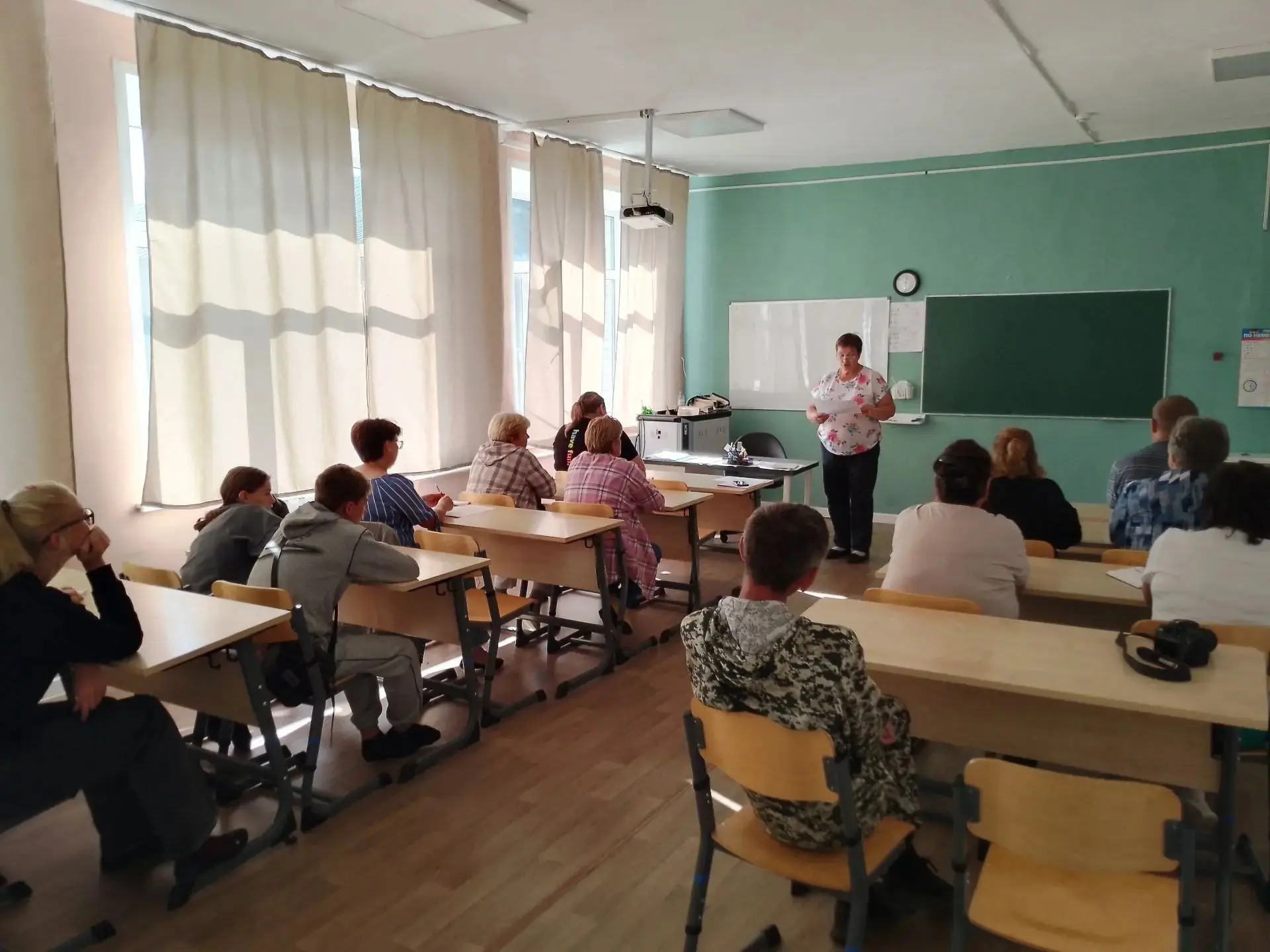В Новомоношкинской школе состоялись масштабные учения по действиям сотрудников охраны, ...