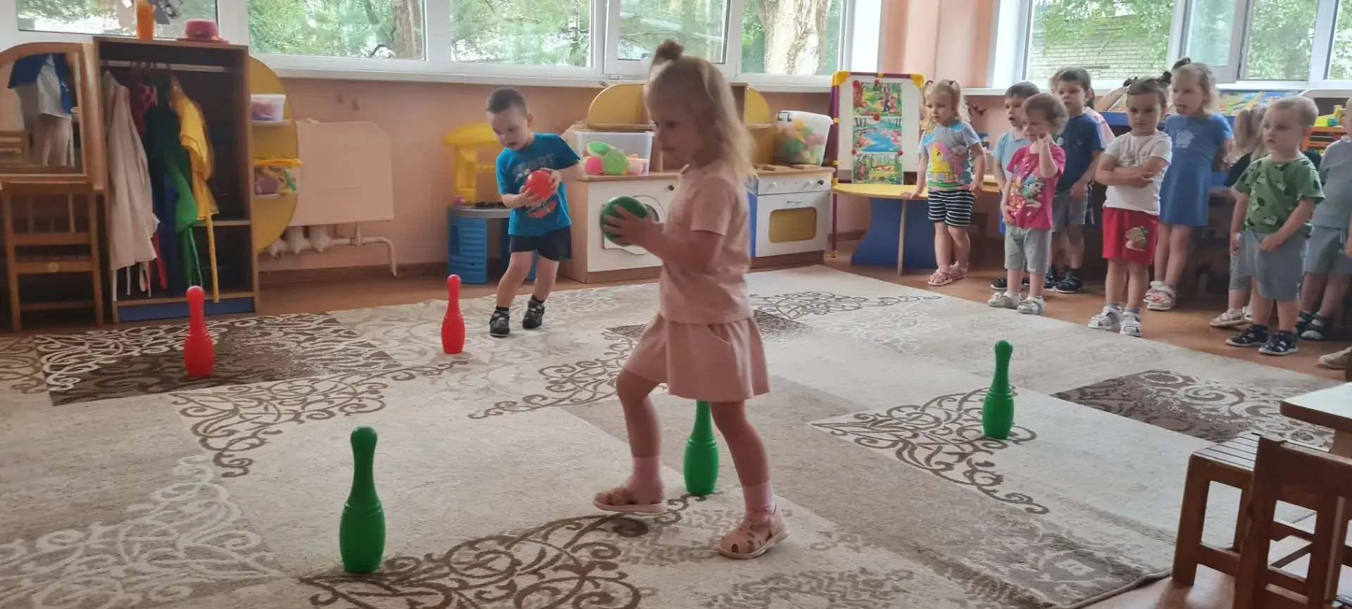 🌼 Лето продолжается!  Дождливые дни  не помеха для веселья, ведь увлекательно и интересно можно про