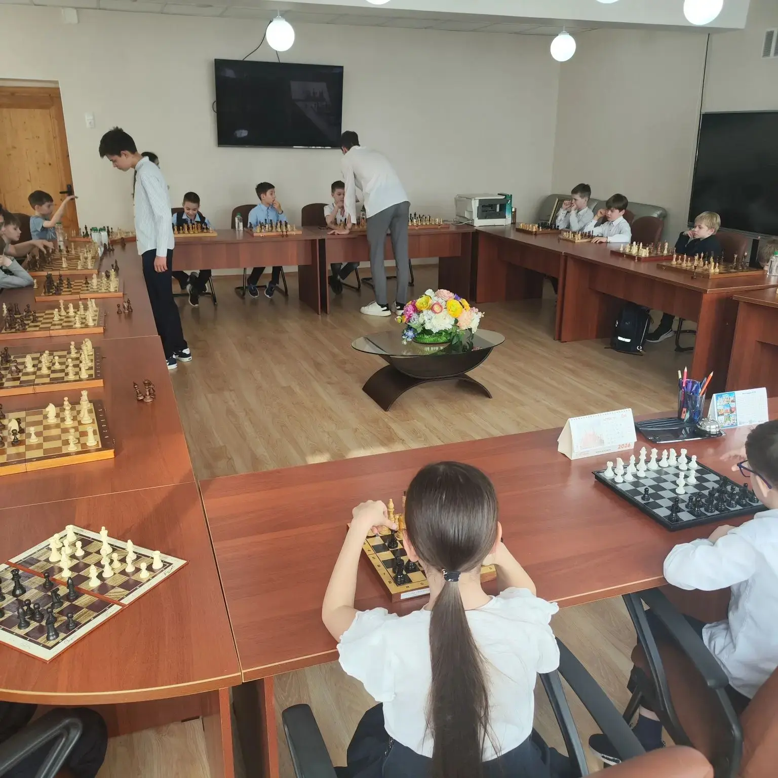 Сегодня в лицее прошла вторая часть сеанса одновременной игры в шахматы♟♟♟ В этот раз играли учащиес
