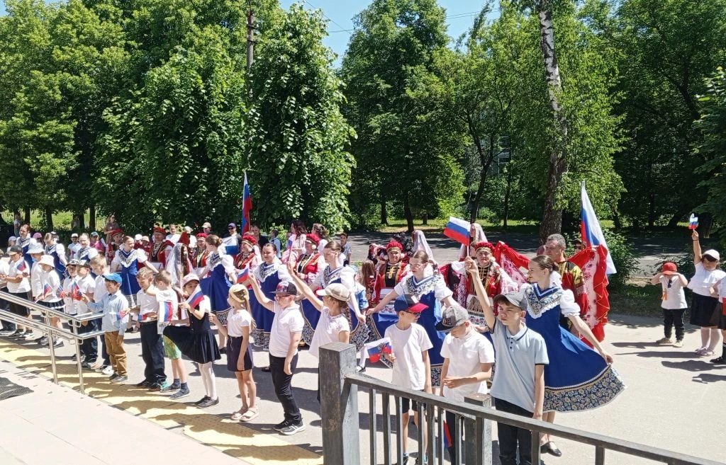 #РоссияЕдина71 #Год_единства_народов_России_2026 #ВыборТулы
10 июня школьники приняли участие в онла