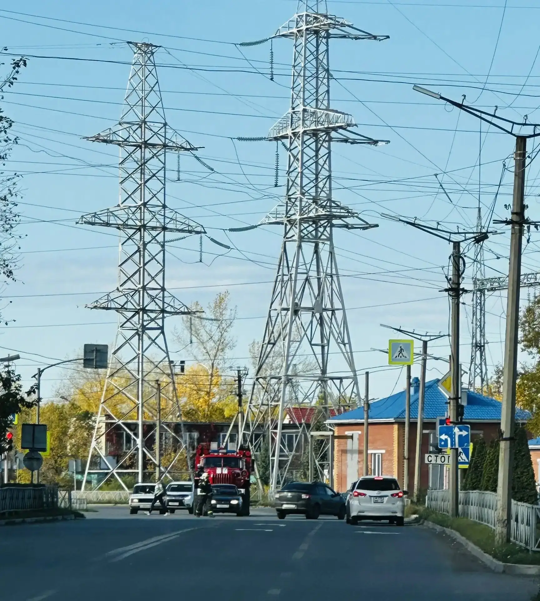 ДТП на улице Дорожной. Мотоцикл на обочине, со слов очевидцев.